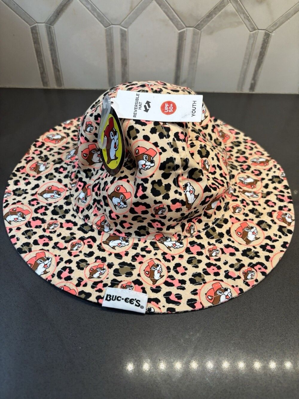 NWT Buc-ee’s Reversible Youth Bucket Hat All Over Print UPF 50+ Cheetah Spots